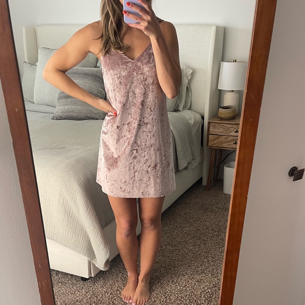 Pinkish Lulus Velvet Dress - Small